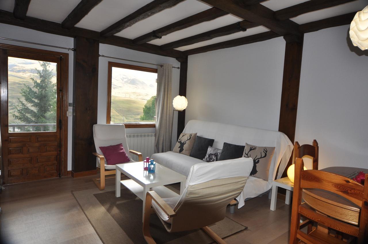 Apartamentos Tirol Formigal Bagian luar foto